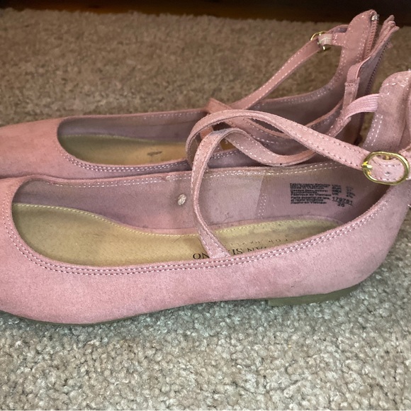 Pink Flats - Picture 4 of 7